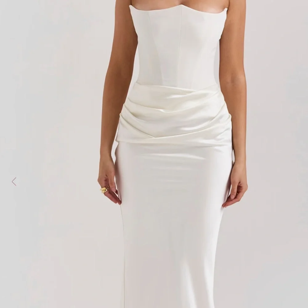 Persephone House of CB Dress - Picture 1 of 7